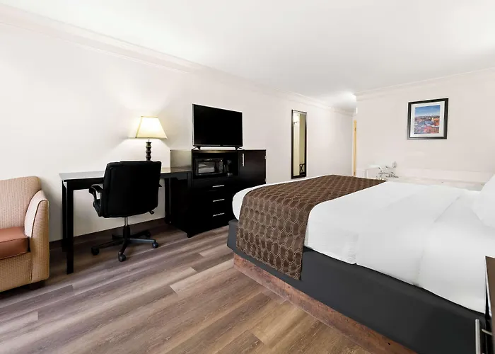 Best Western Riverside Inn